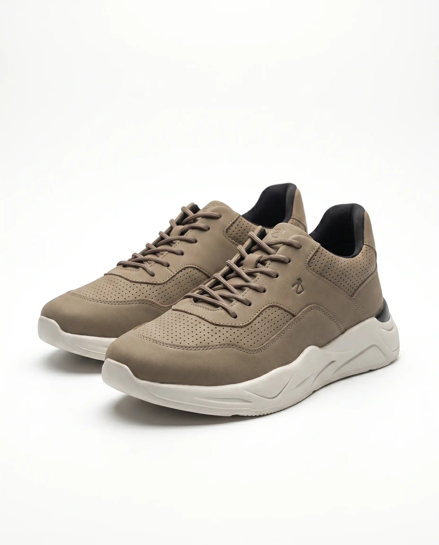 Titan | Boost your height (+3.9”)